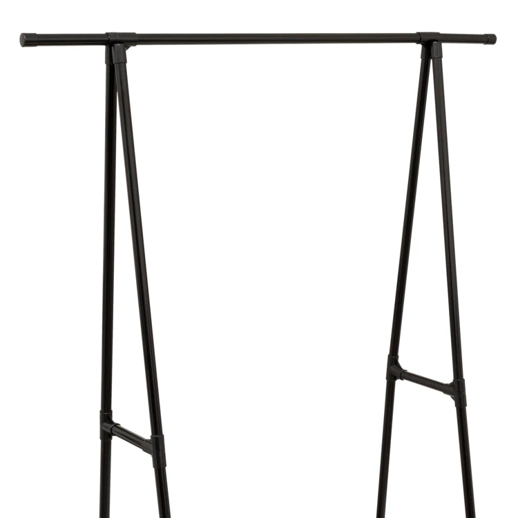 Porte manteau sur pied avec barre penderie et étagères de rangement