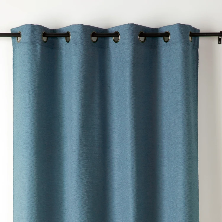 Siebvorhang mit strukturiertem Garn