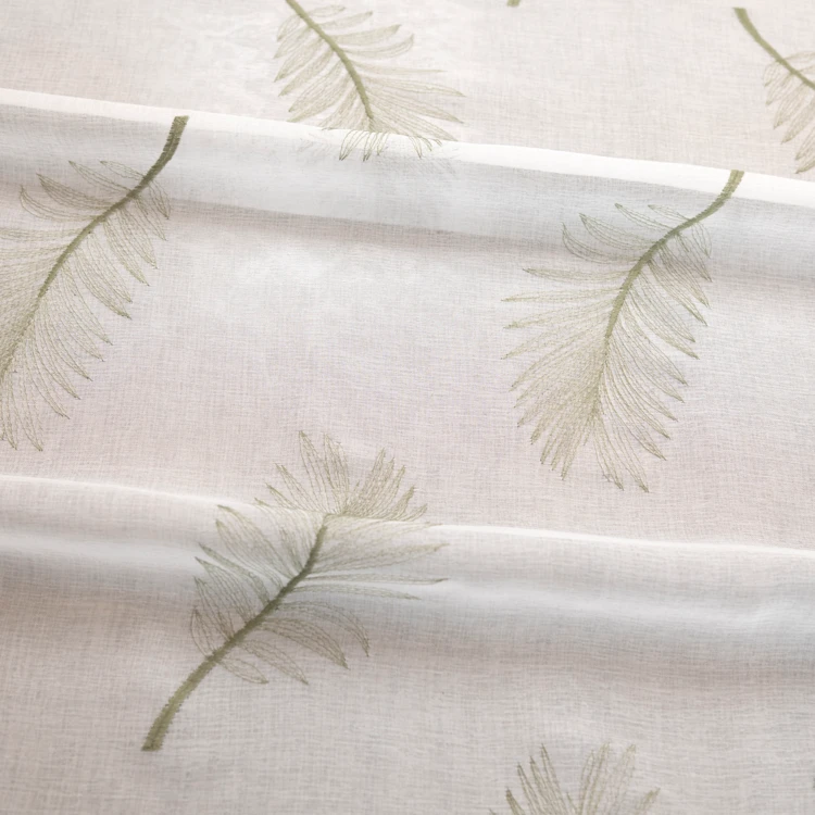 Voilage brodé à motifs feuilles