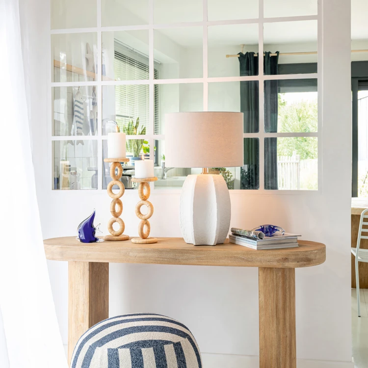 Lampe à poser en poterie avec pied sculpté