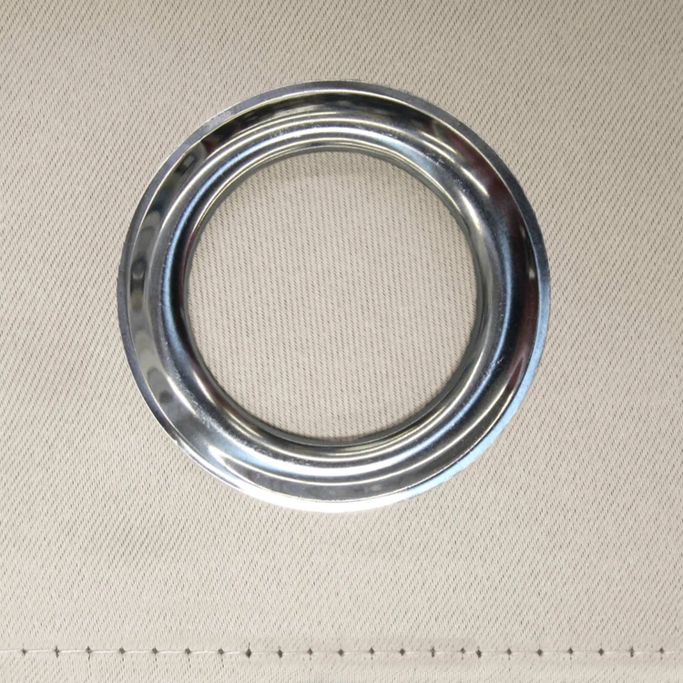 Rideau court occultant 90 % adapté radiateur
