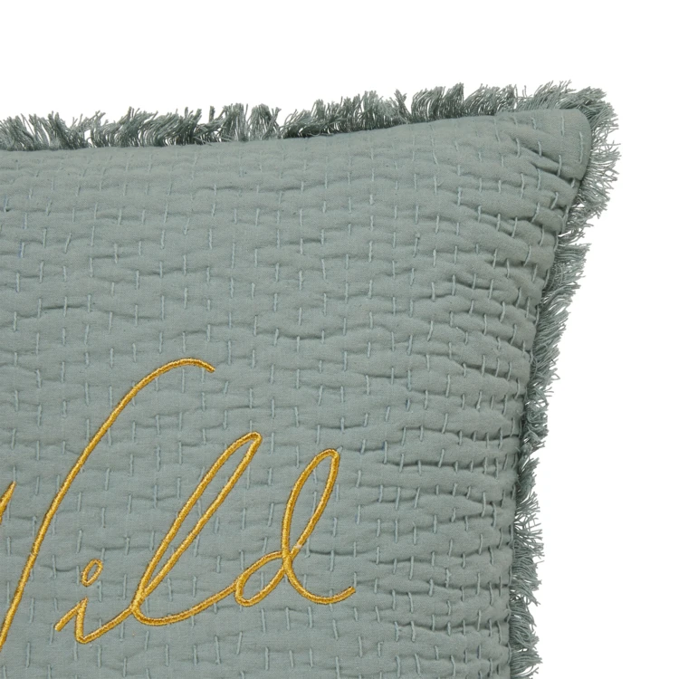 Coussin brodé Wild Romance
