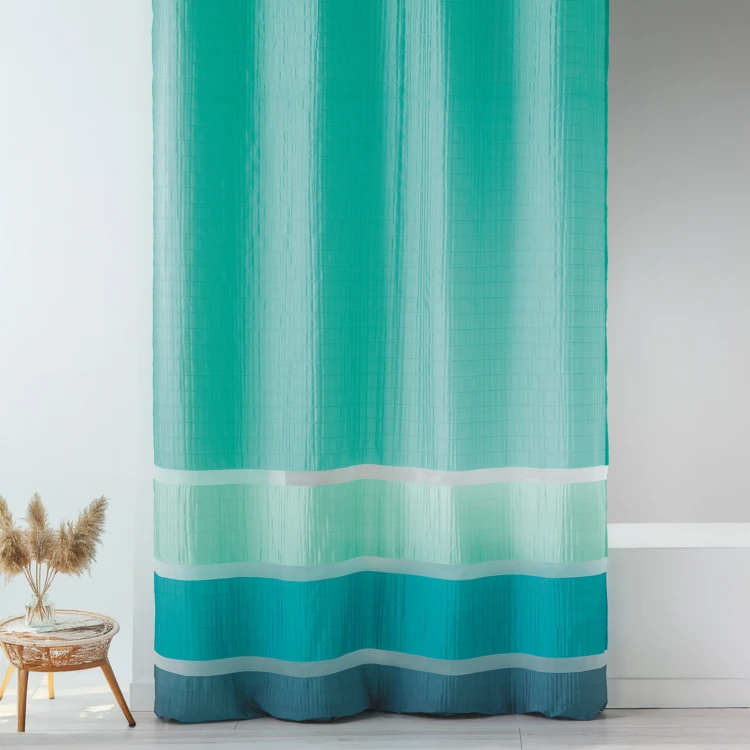 Voilage fantaisie tissée avec rayures horizontales