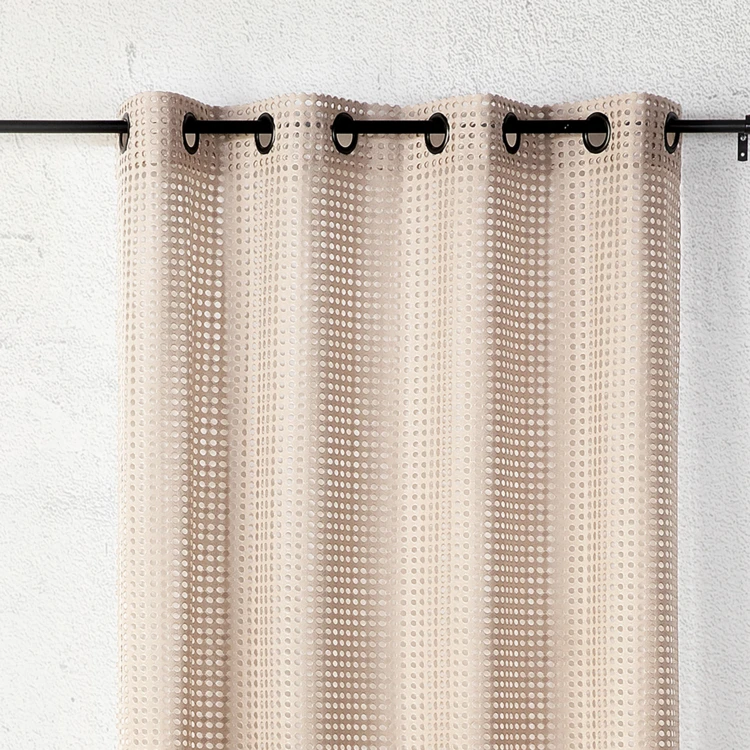 Voilage maille ajourée à oeillets