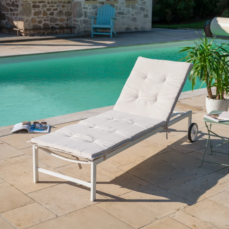 Materasso per sdraio, rivestito in tessuto olefinico per esterni