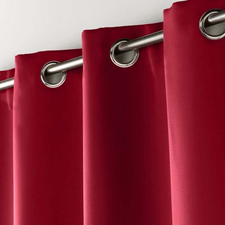 Rideau court occultant 90 % adapté radiateur