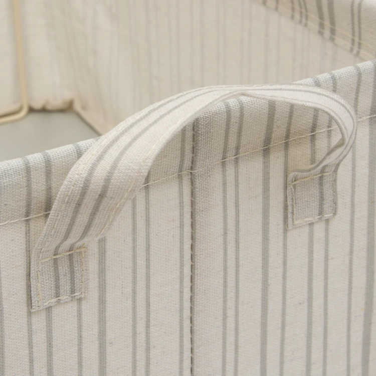 Panier de rangement en polyester avec cadre acier