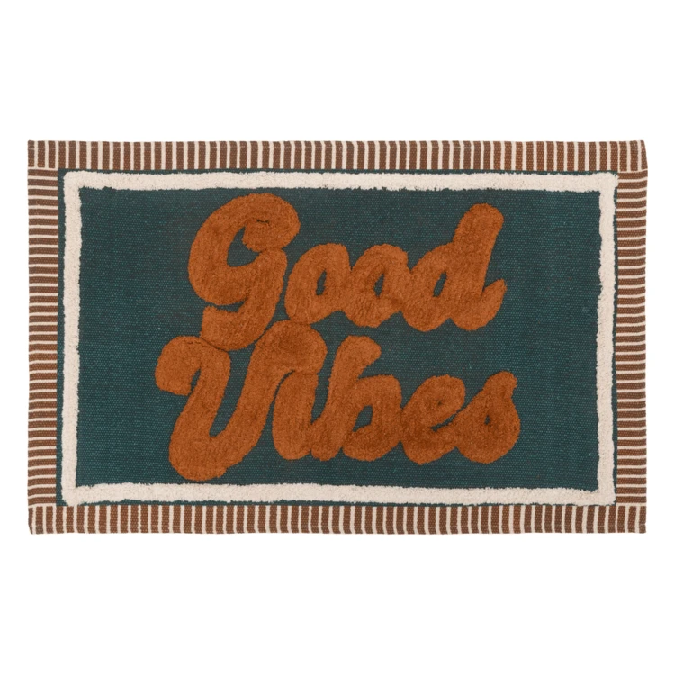 Tapis en coton brodé "Good vibes"