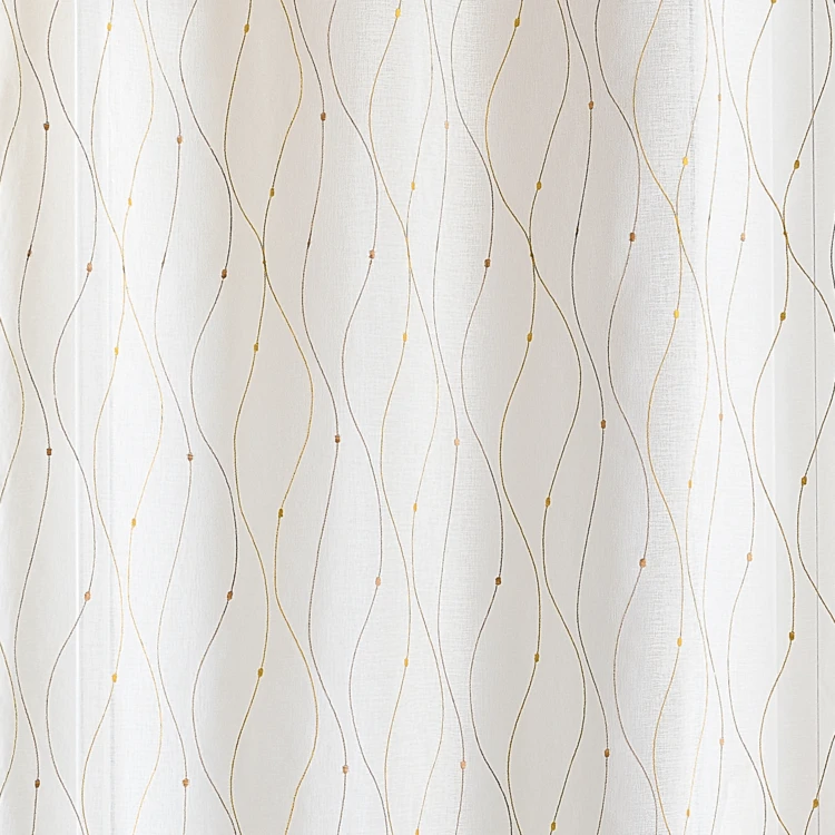 Bestickter Voile mit Wellen- und Punktmuster