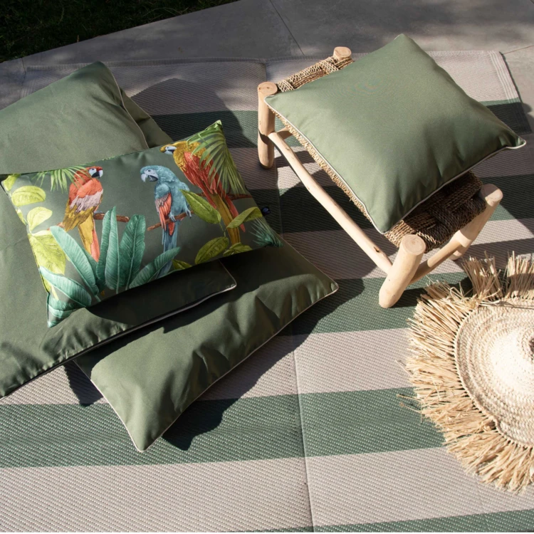 Tapis d’extérieur à rayures