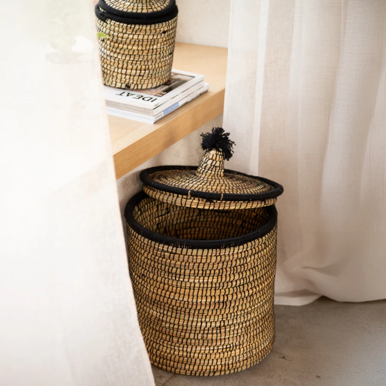 Panier à linge en fibres naturelles et laine