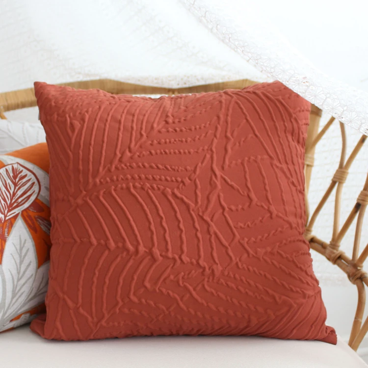 Coussin carré feuillage aspect gaufré