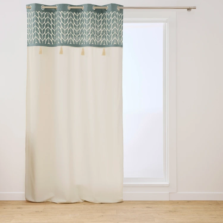 Rideau tamisant à œillets en polycoton jacquard avec pompons