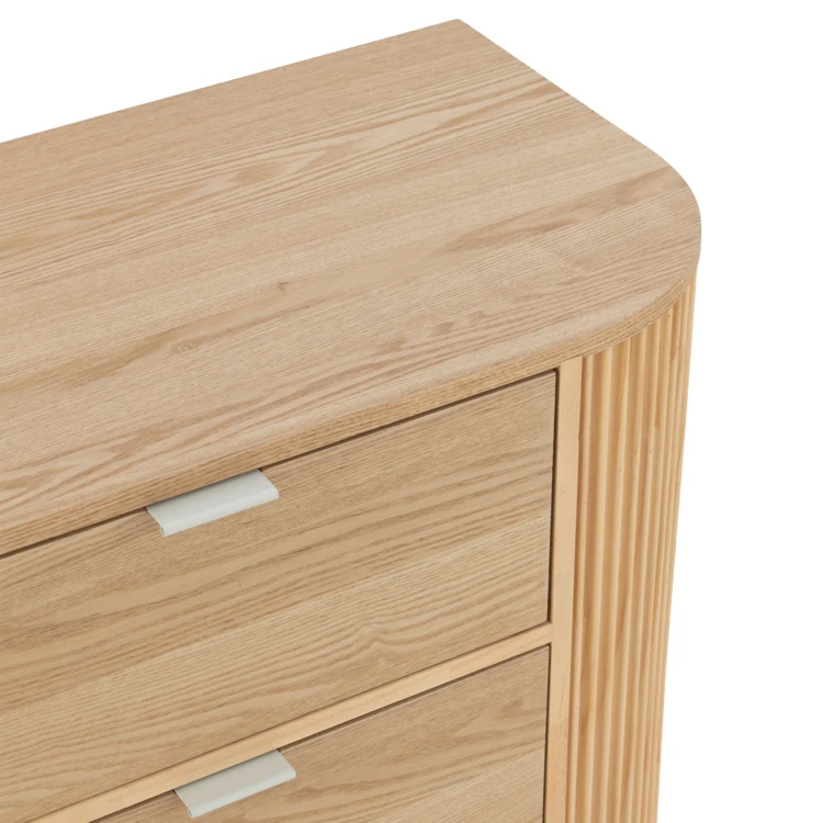 Cómoda de madera con 3 cajones