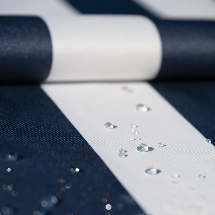 Toile outdoor enduite à rayures