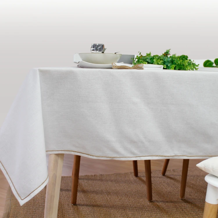 Nappe unie avec feston en jute