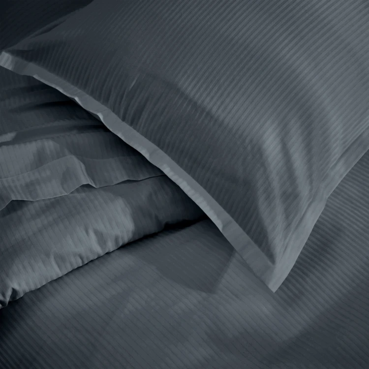 Drap satin de coton rayures ton sur ton