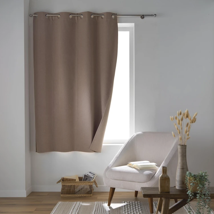 Rideau court occultant, isolant thermique et phonique en chambray