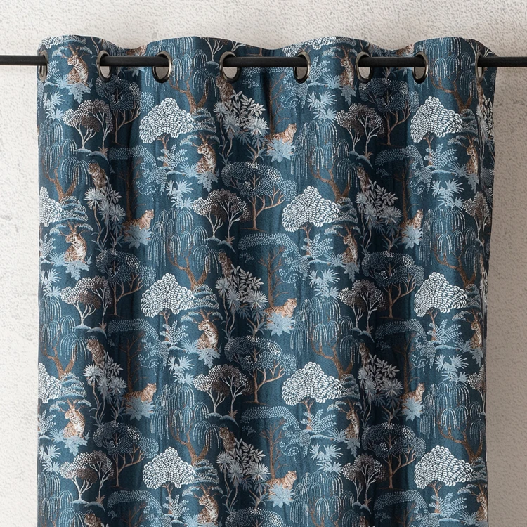 Verdunkelnder Jacquard-Vorhang mit japanisierendem Tigermuster, elegant und exotisch