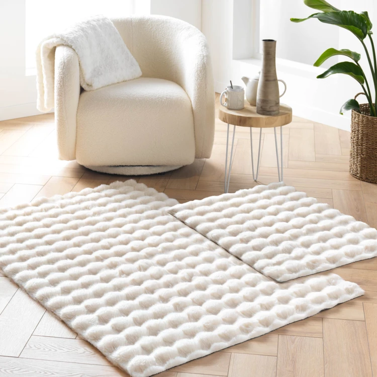 Tapis doux en imitation fourrure avec relief moelleux
