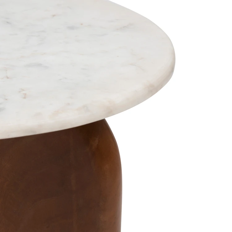 Mesita de café de mármol con base de madera