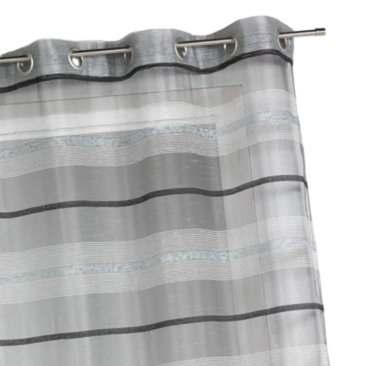 Voilage fantaisie à rayures horizontales de différentes tailles