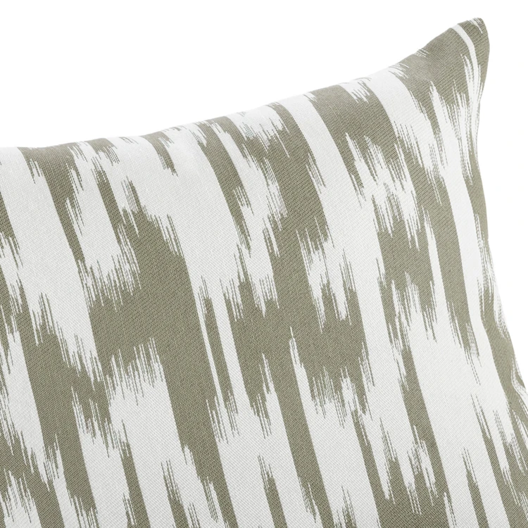 Coussin jacquard motif ikat