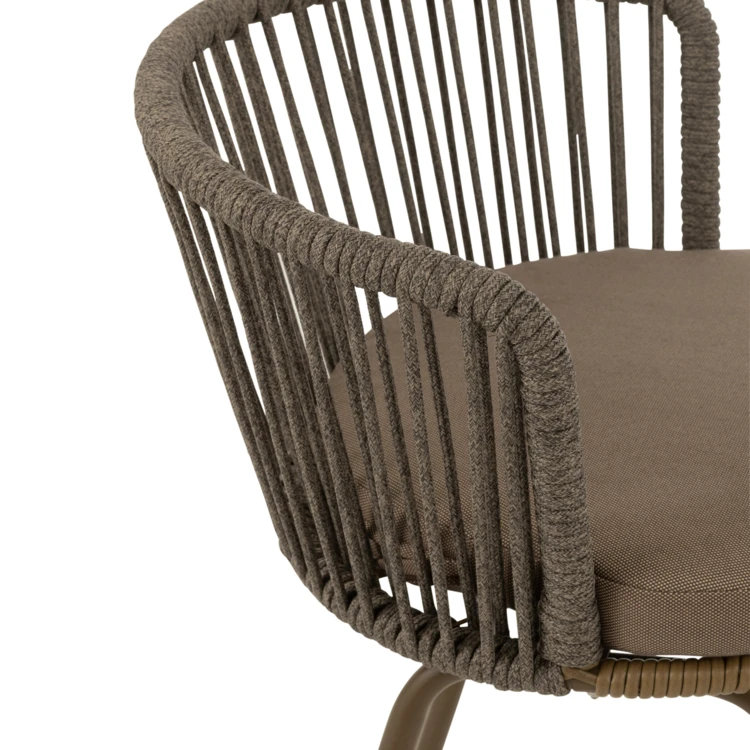 Design-Gartenstuhl aus Stahl und Kordel