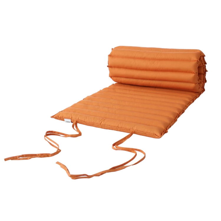 Colchón de piscina en color naranja