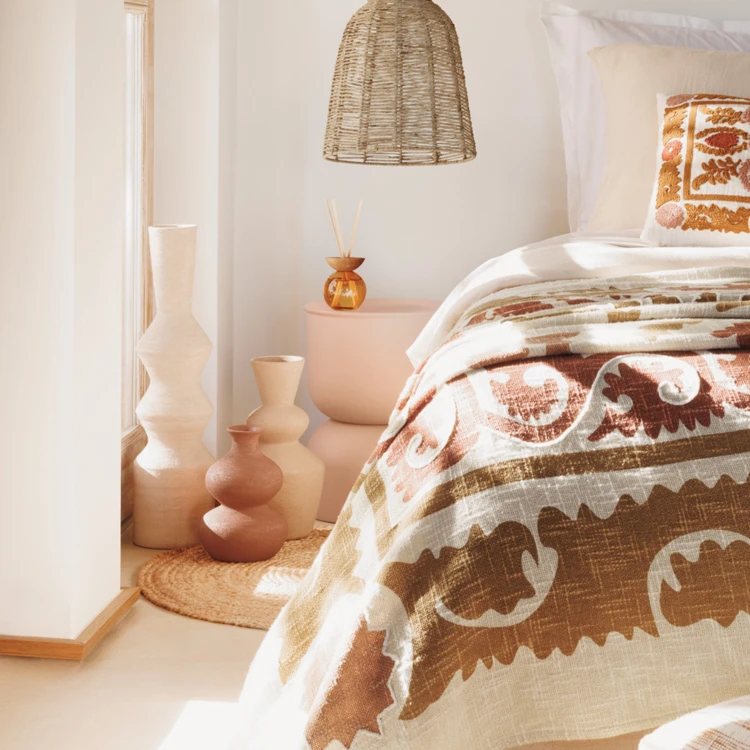 Table café en acier design totem