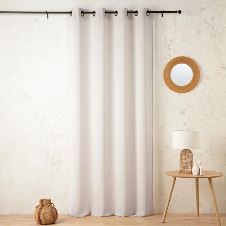 Voilage uni en laine avec oeillets