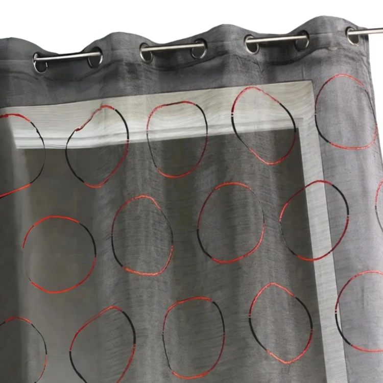 Voilage en Organza avec cercles brodés
