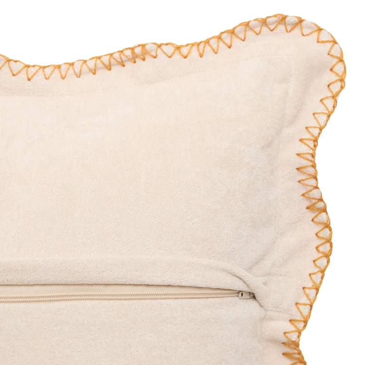 Almofada decorativa com capa removível e borda ondulada