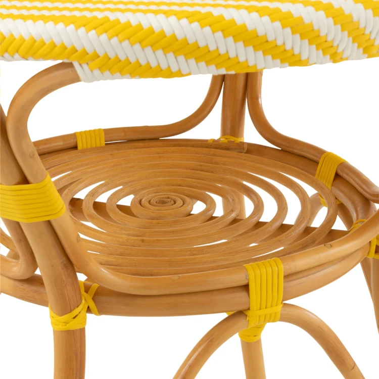 Table de jardin en rotin et bambou tressé