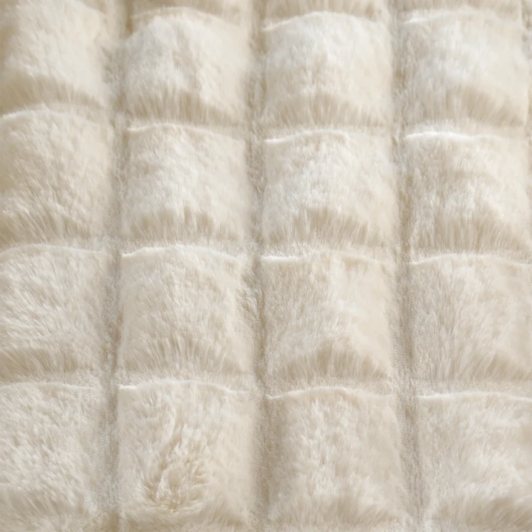 Tissu fausse fourrure imitation lapin 3D