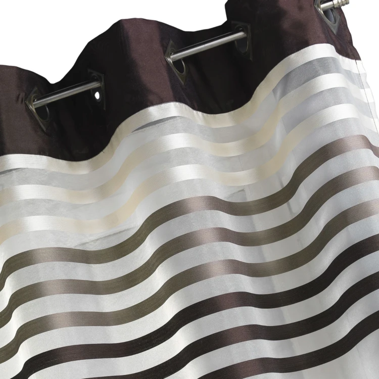 Tenda in organza a righe colorate