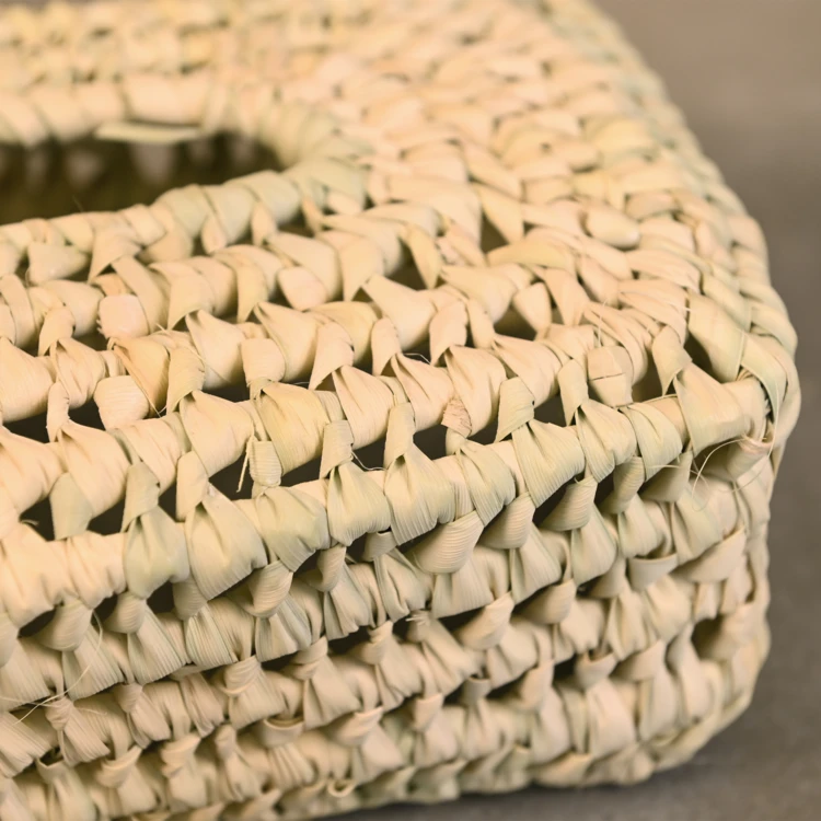 Boite à mouchoir ajouré