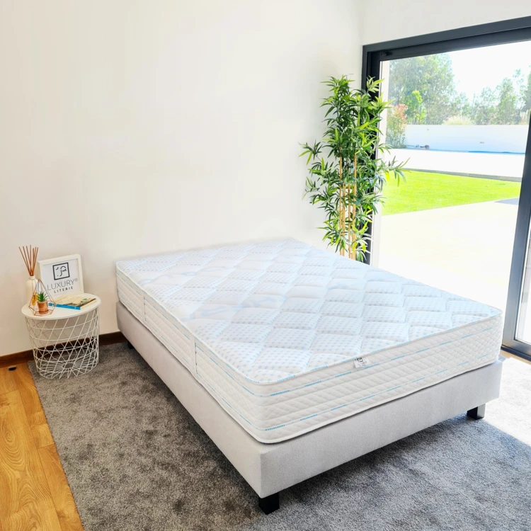 Bettenset mit 24 cm Memory-Schaum-Matratze + beigem Lattenrost + Kissen + Bettdecke