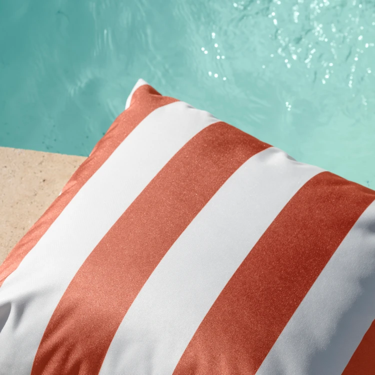 Almofada às riscas impermeável ARCACHON com capa amovível