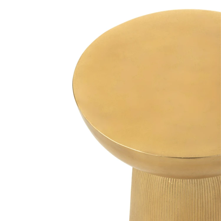 Mesa auxiliar de metal