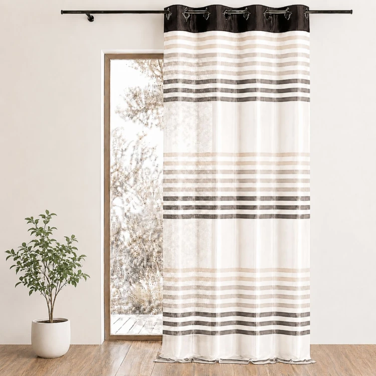 Tenda in organza a righe colorate