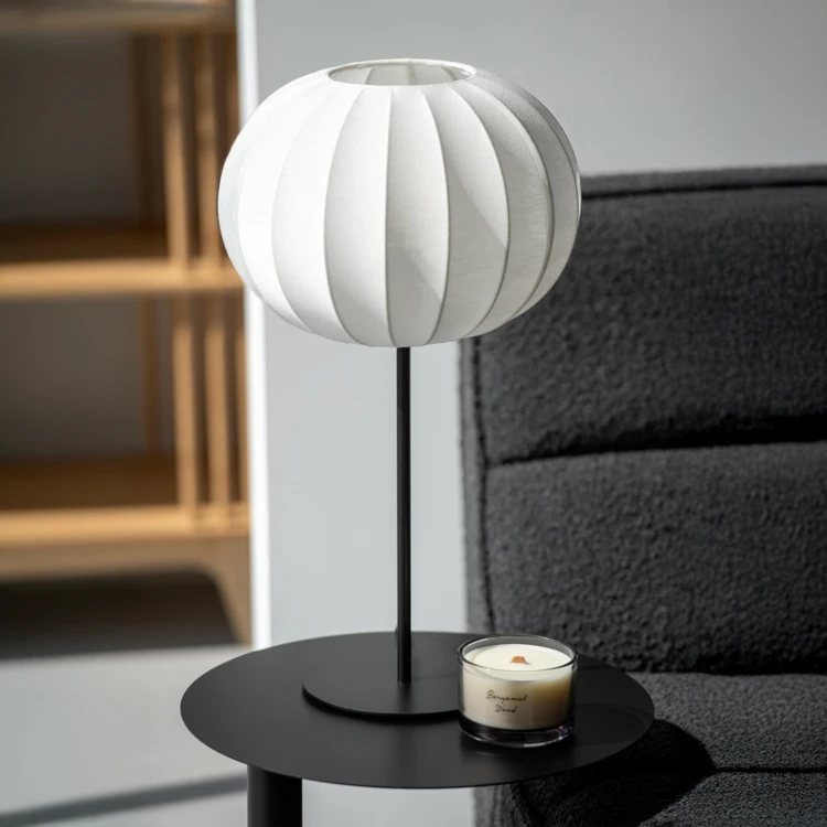 Lampe sur pied forme lanterne