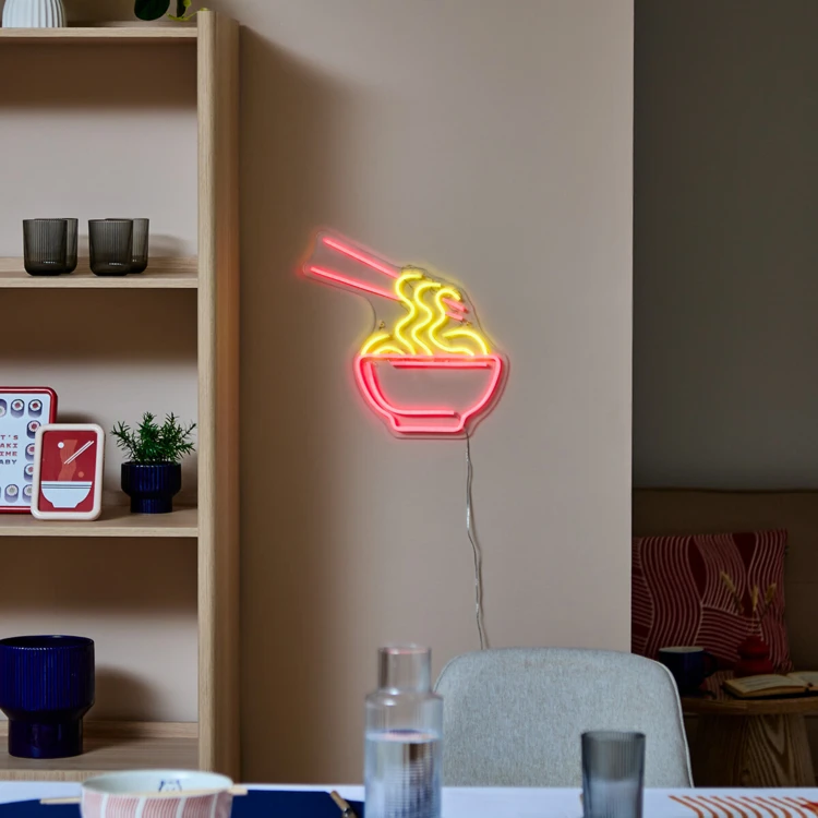 Lampada da parete a LED a forma di ciotola di noodles