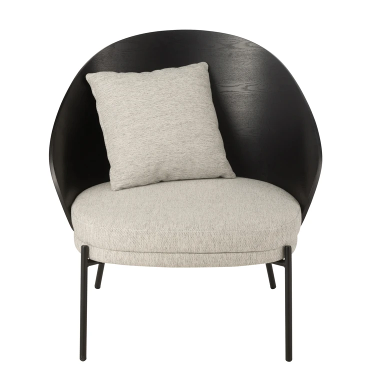 Silla de diseño en madera y metal