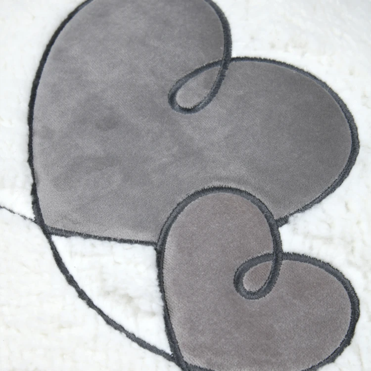 Coussin décoratif à motif cœur