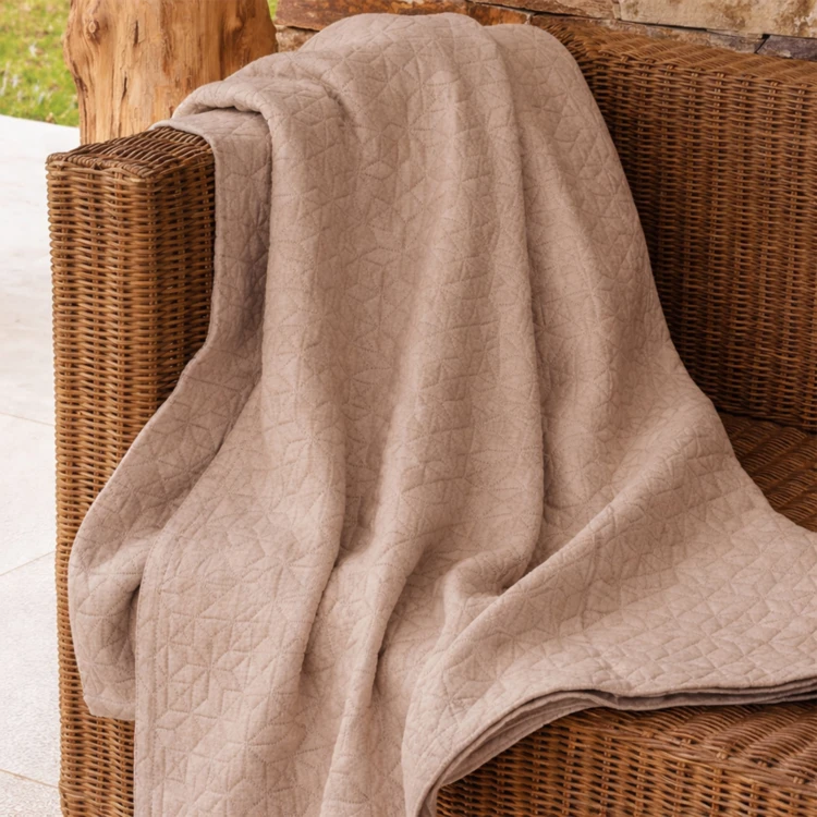 Colcha acolchada de polialgodón texturizado en relieve