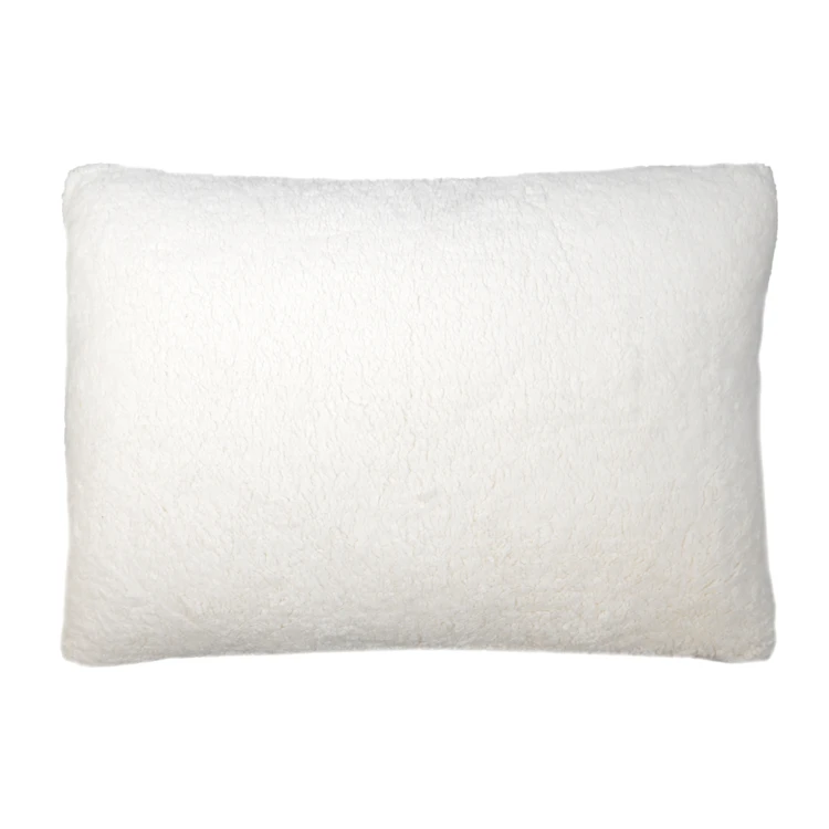 Coussin à carreaux effet mohair avec dos sherpa