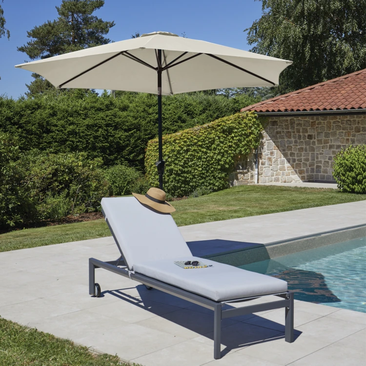 Parasol Centré et Inclinable Ø 3 m en Aluminium