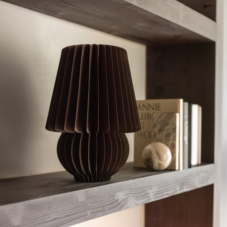 Lampe à poser pliable en papier