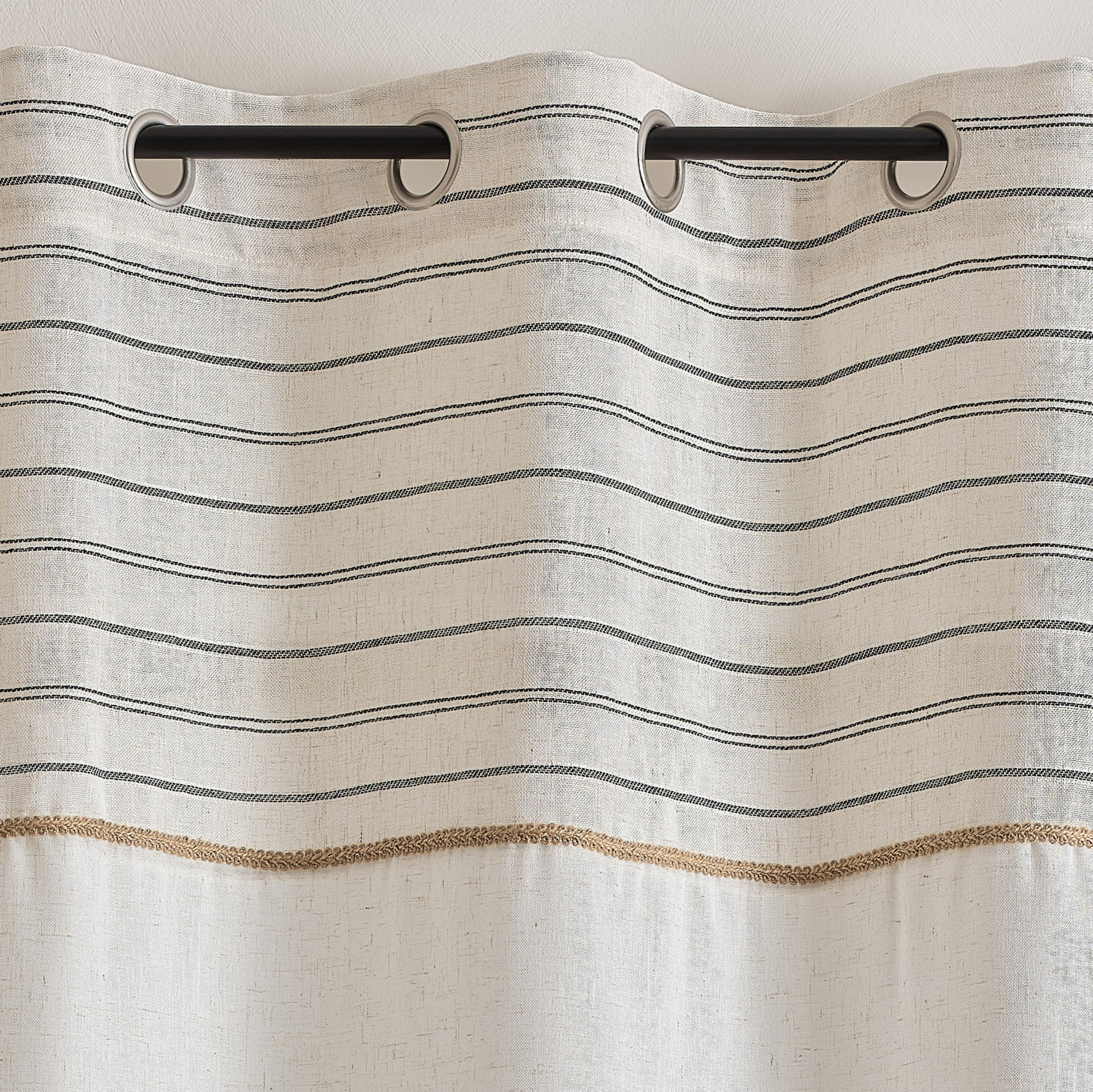 Voilage tamisant à œillets avec parement rayé — vue 3